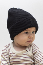 Knitted beanie patched Black