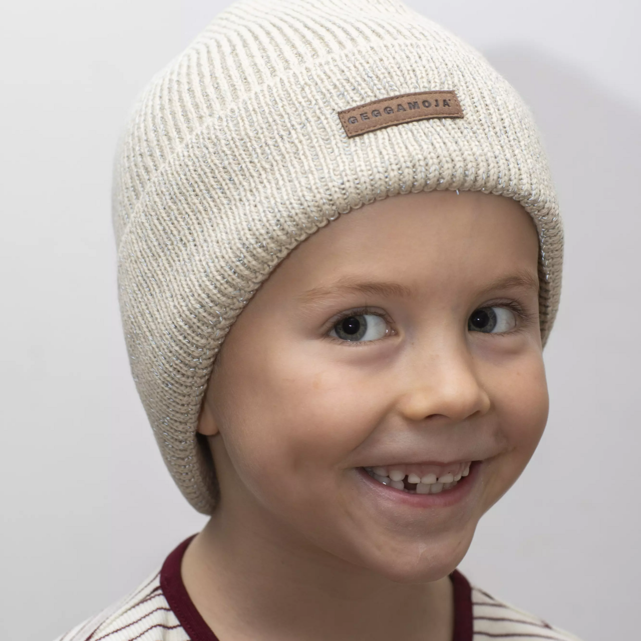 Beanie reflective Beige  2-6 Y