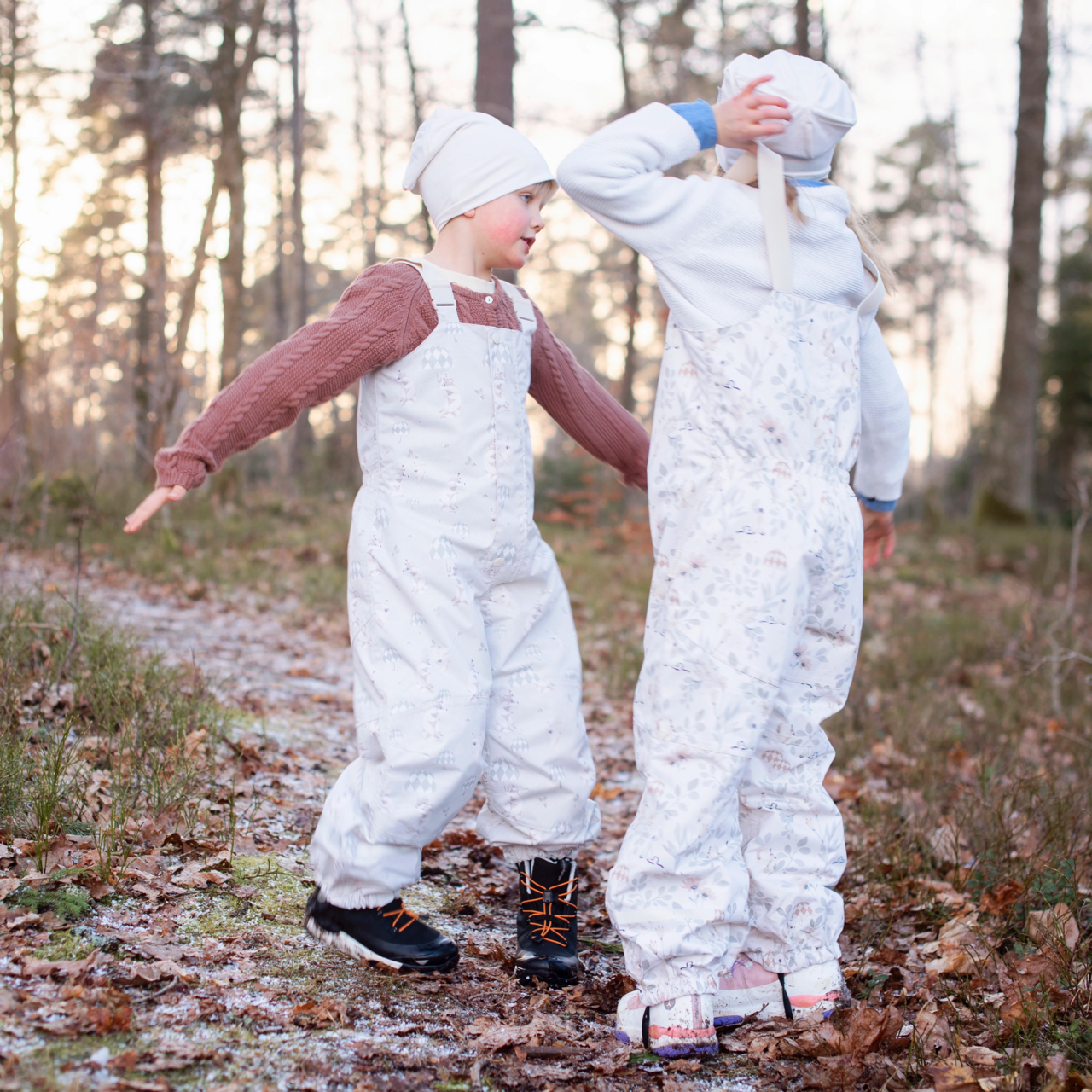 Shell Bib pants Acorn  122/128