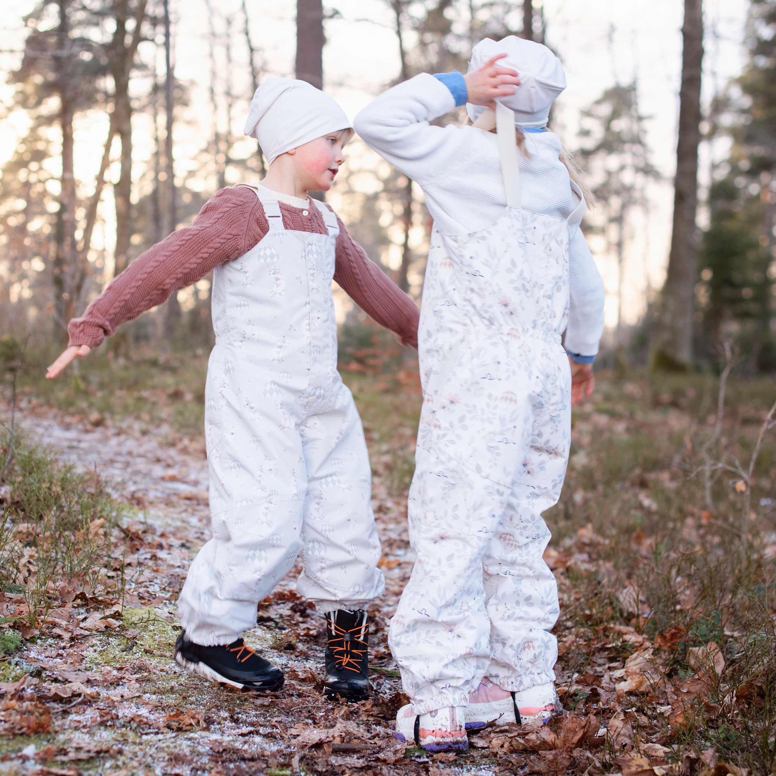 Shell Bib pants Flower forest