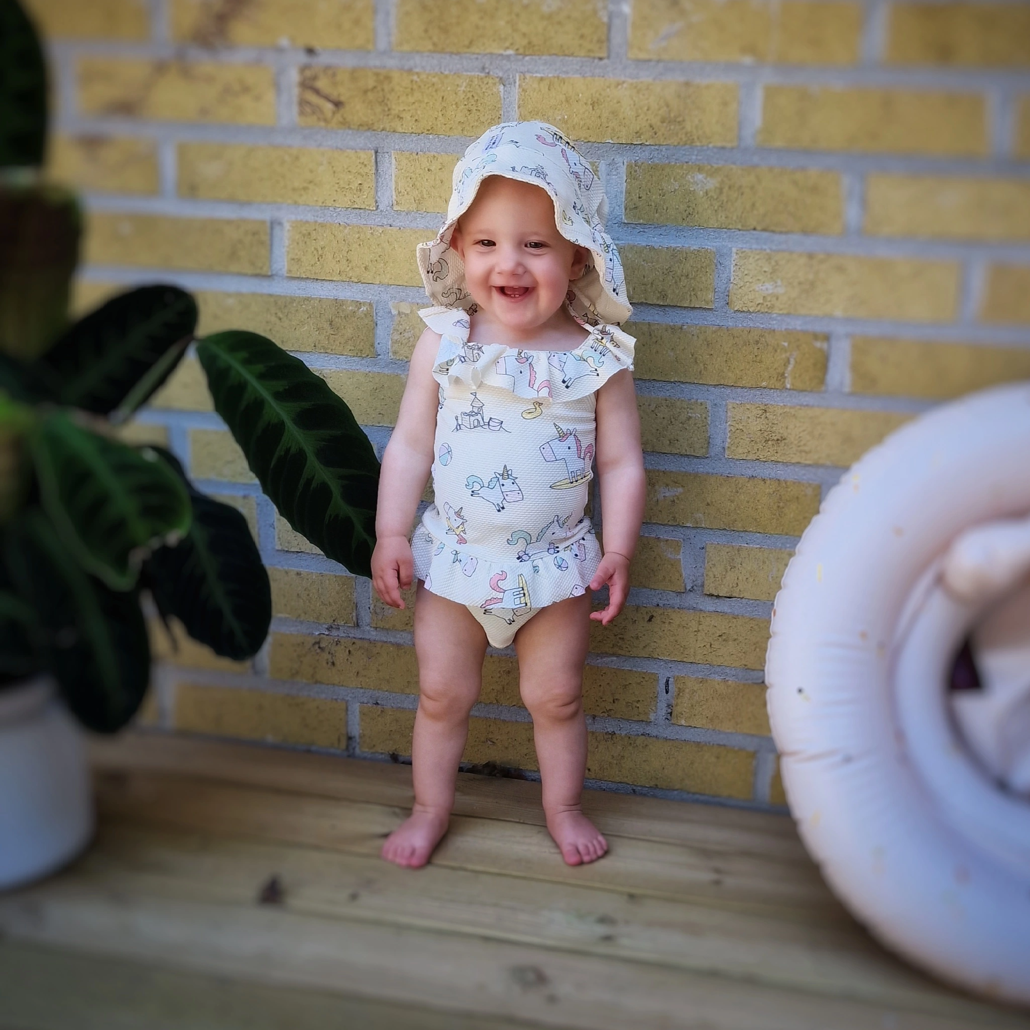 UV Baby swim suit Beige unicorn