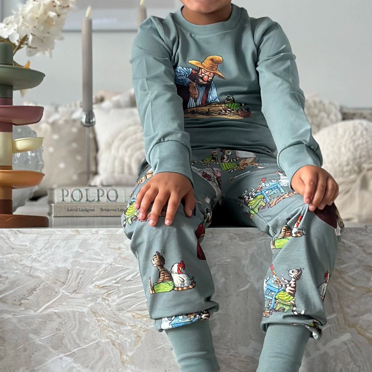 Pettson and Findus Two piece pyjamas Olive green
