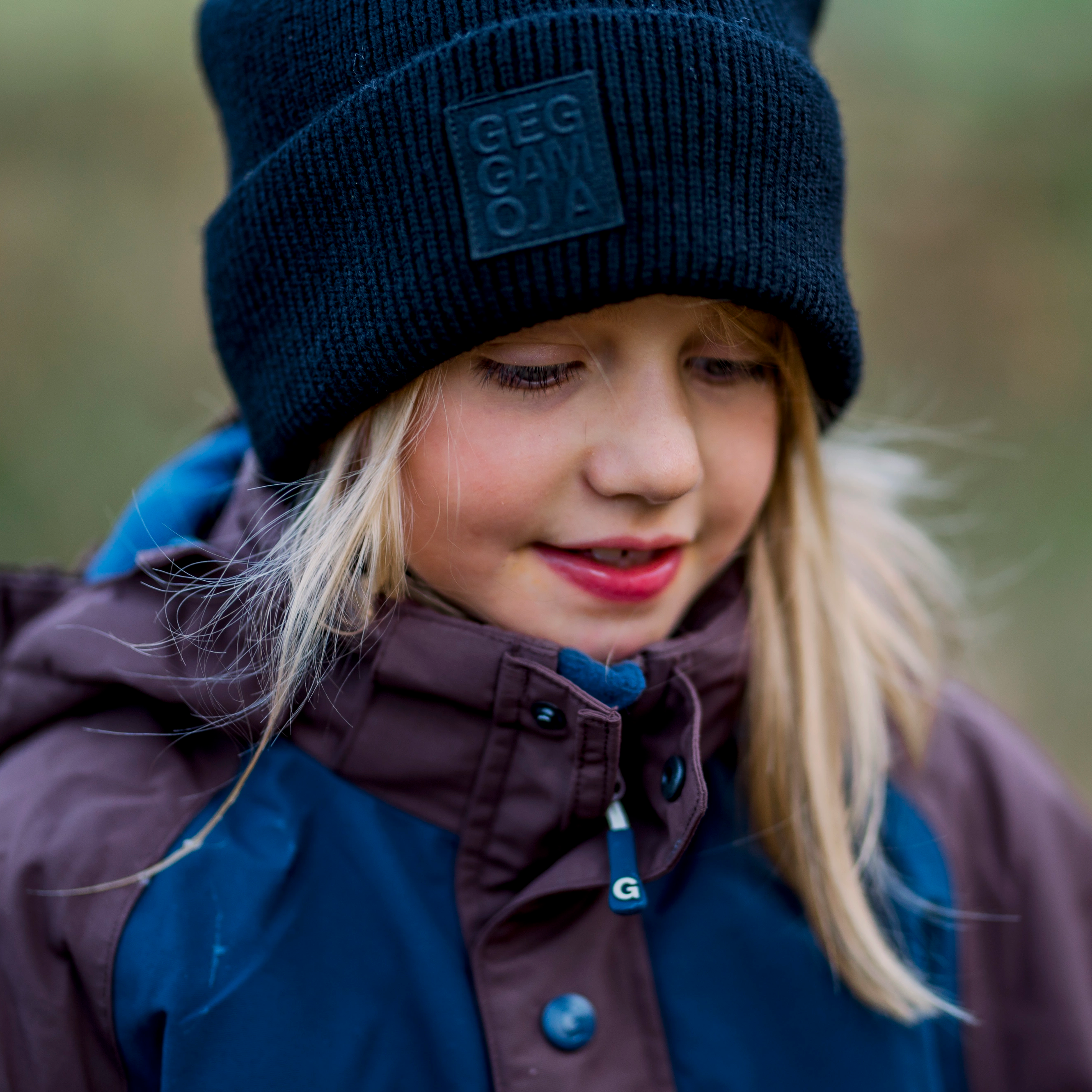 Knitted beanie patched Black