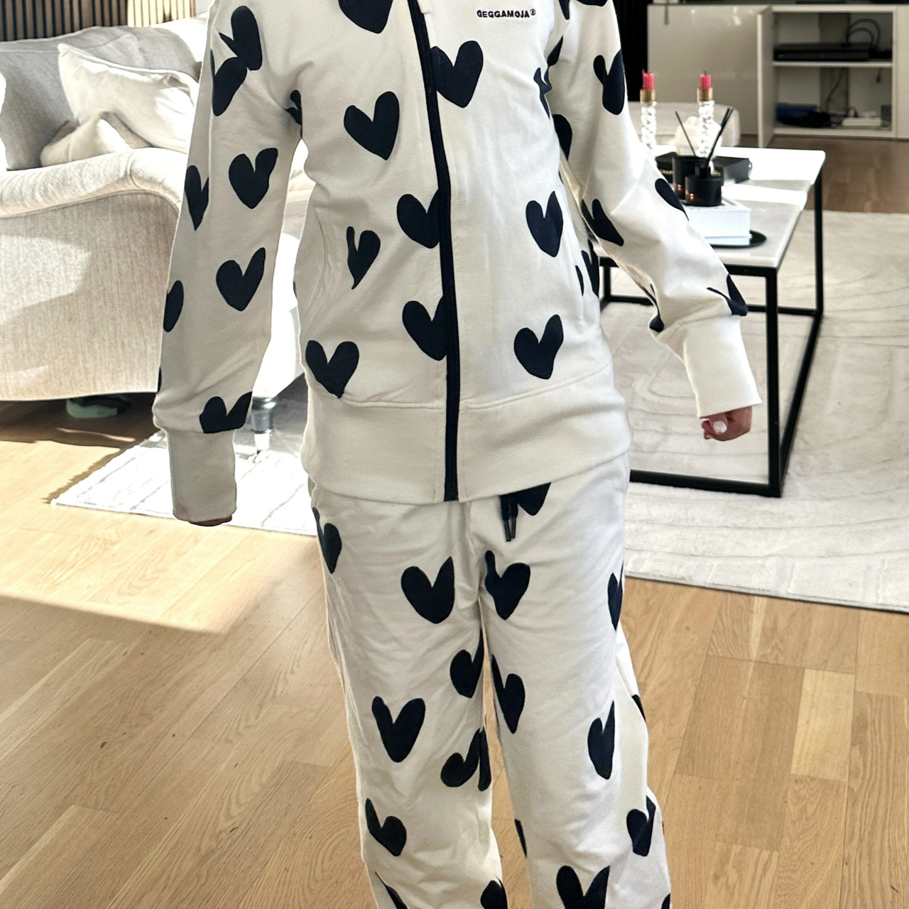 College Hoodie Navy heart  146/152