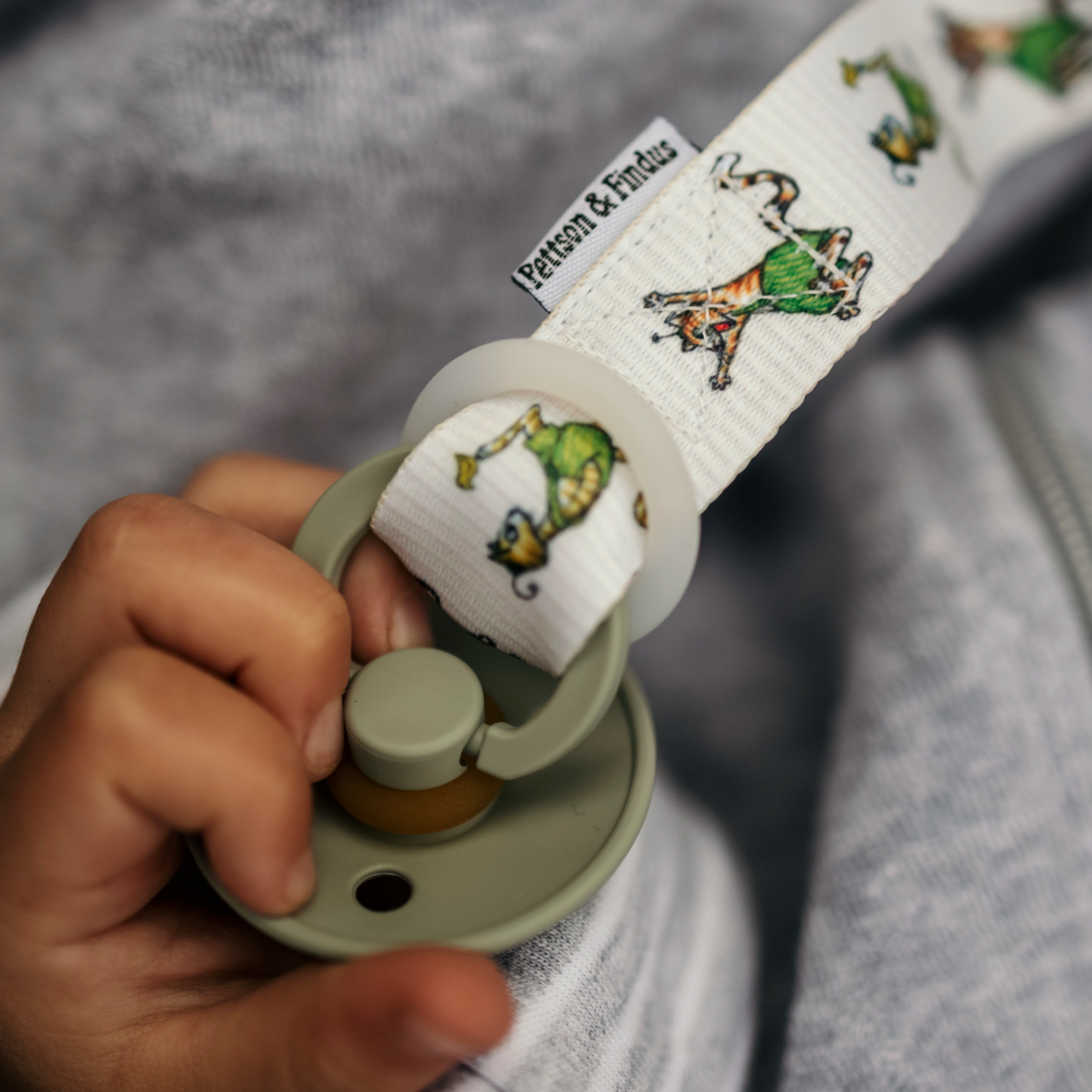 Pacifier HolderPettson och Findus