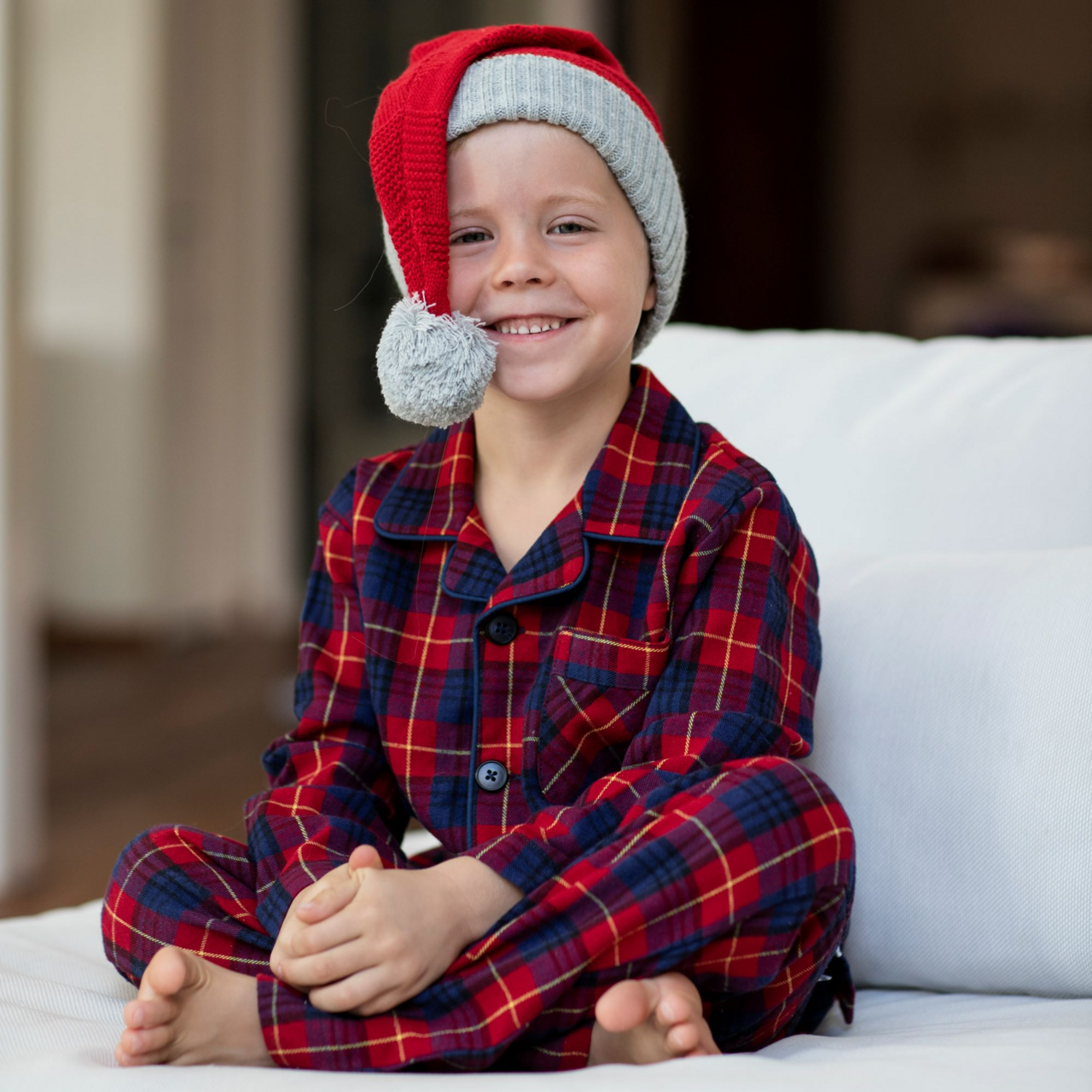 Knitted Christmas hat Red  6Y-Adult